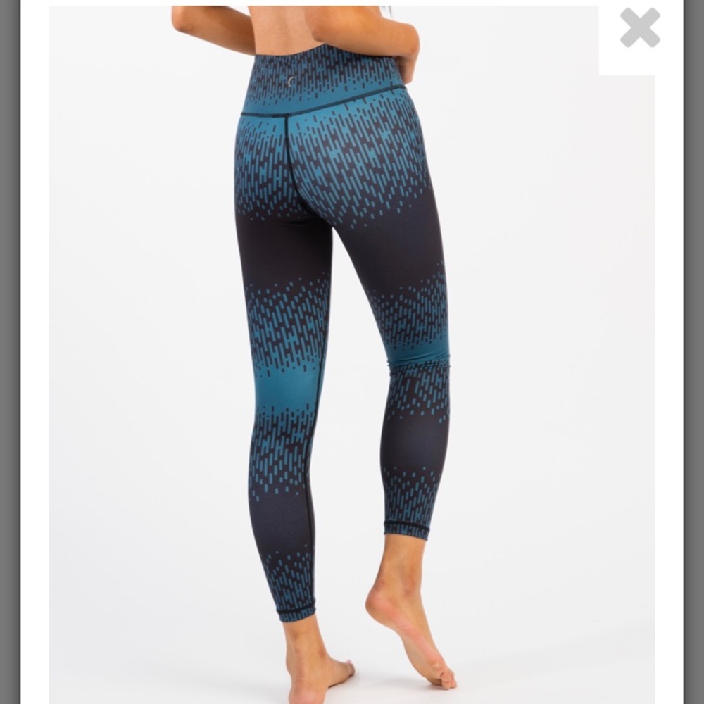 NWT Zyia Grid Light N Tight 7/8 - Picture 2 of 2